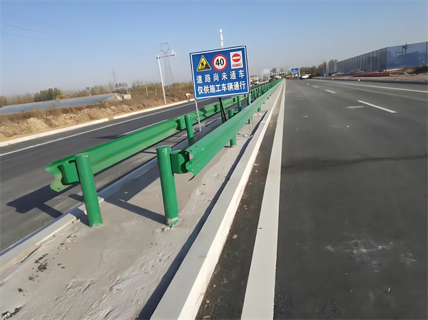 绥化公路护栏守护安全横跨多个行业的应用