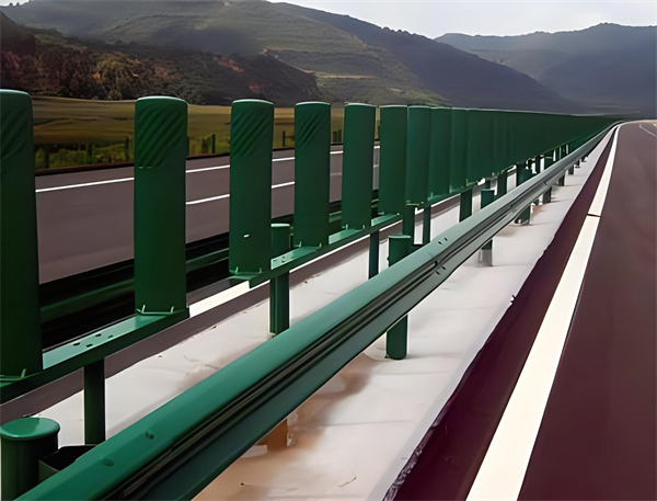 绥化三波护栏板在高速公路的应用